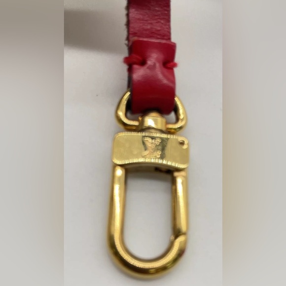 Authentic Louis Vuitton Epi Red Soufflo Pouch W/Bag - Picture 14 of 16